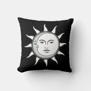 Witte Zon & Zilveren Maan op Zwart Kussen