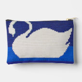 Witte zwaan in koel blauw meer ambachtelijke haaka etui (Achterkant)