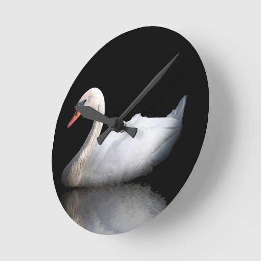Witte zwaan op zwart ronde klok (Hoek)