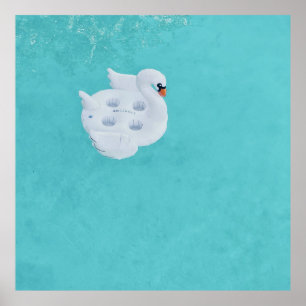Witte zwaan opblaasbaar op waterlichaam poster