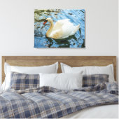 Witte zwaan uitzicht canvas print (Insitu (Slaapkamer))