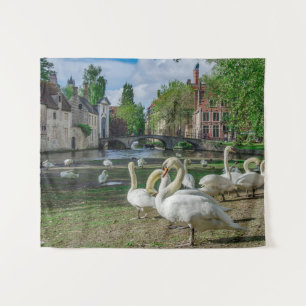 Witte zwanen in het centrum van Brugge Wandkleed