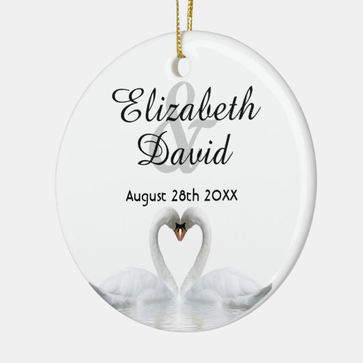 Witte zwanen uit liefde voor namen bruiloft keramisch ornament (Links)