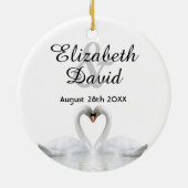 Witte zwanen uit liefde voor namen bruiloft keramisch ornament (Achterkant)