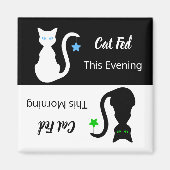 Witte/zwarte kat gevoede herinnering magneet (Voorkant)