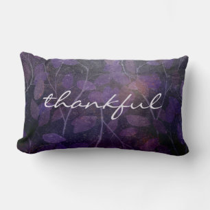 witte zwarte paarse bladeren kussen