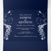  witte zwevende zilveren zwemmen op een marinevlek drieluik uitnodiging (Binnenkant midden)