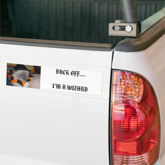 Wizard Dorje, BACK OFF...IK BEN EEN WIZARD Bumpersticker (Op Truck)
