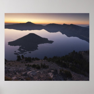 Wizard Island bij zonsopgang, Crater Lake National Poster