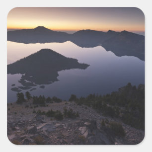 Wizard Island bij zonsopgang, Crater Lake National Vierkante Sticker