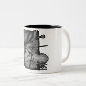 Wizard onder Mok van brand (Voorkant rechts)