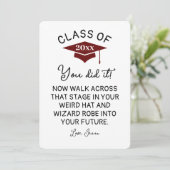 Wizard Robe en Pet Afstuderen 2025 Funny Custom Feestdagenkaart (Staand voorkant)