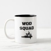 WOD SQUAD - door kruisredding geïnspireerd uniek Tweekleurige Koffiemok (Links)