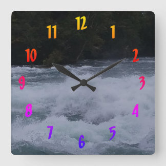 Woeste wateren van de Niagara Vierkante Klok