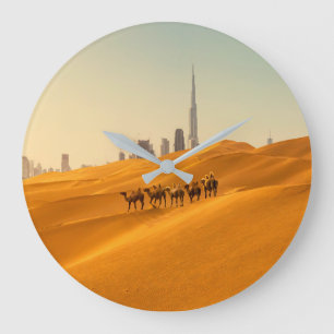 woestijnen   Uitzicht van Dubai Skyline met Camels Grote Klok