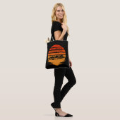 woestijngebied met  kamelen tote bag (Op model)