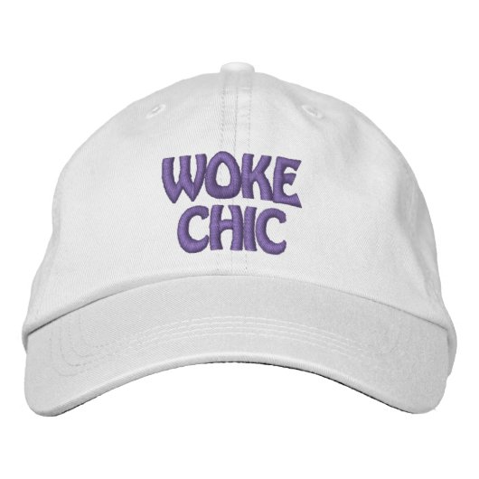 WOKE CHIC Geborduurde Hoed Pet (Voorkant)