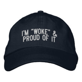 "WOKE" en "PROUD" geborduurd Pet
