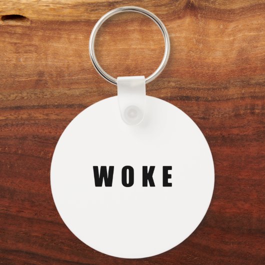 "WOKE" (HELDERE) Button Sleutelhanger (Voorkant)
