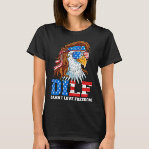 Wolf 4 juli Amerikaanse vlag Huilende Amerika Moo T-shirt