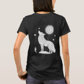 Wolf bei Nacht unter magischem Sternenhimmel T-shirt (Achterkant)