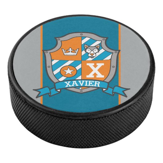 Wolf crest, aangepaste naam oranje blauw monogramm hockey puck (3/4)