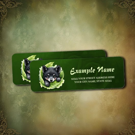 Wolf cub in the green etiket