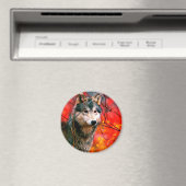 Wolf die door bladeren in een bos piept magneet (Insitu (Vaatwasser))