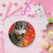 Wolf die door bladeren in een bos piept papieren bordje (Feest)