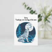 Wolf die op de maan huilt briefkaart (Staand voorkant)