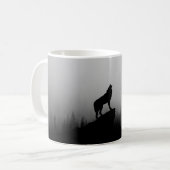 Wolf die op de maan huilt koffiemok (Voorkant links)