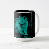 Wolf en Raven in de nacht Tweekleurige Koffiemok (Voorkant rechts)