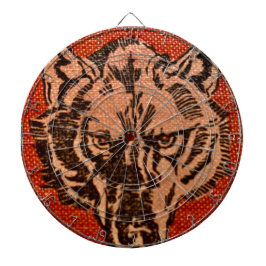 Wolf Head op het rode dartbord