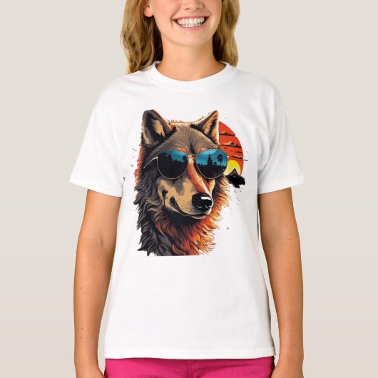 Wolf hond met zonnebril in de zonsondergang cadeau t-shirt (Voorkant)