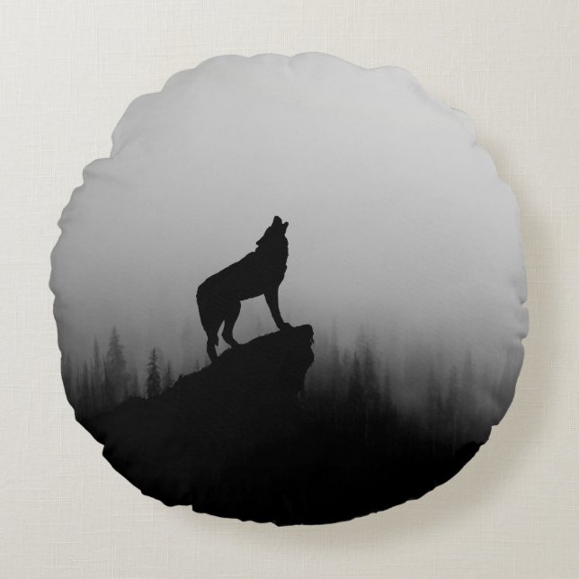 Wolf howling at the moon rond kussen (Voorkant)