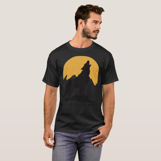 Wolf Howling at the moon T-shirt (Voorkant volledig)