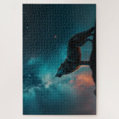 Wolf Howling bij een Blauwe Nebula Jigzaag Puzzle Legpuzzel (Verticaal)