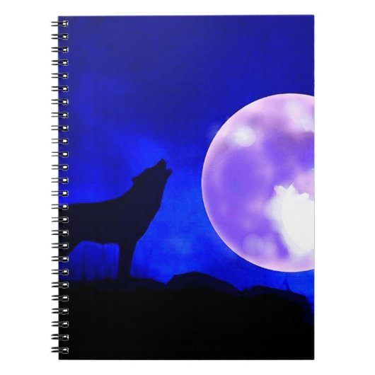 Wolf Howling bij Moon in Blue Night Notitieboek (Voorkant)