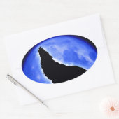 Wolf Howling bij Moon Ovale Sticker (Envelop)
