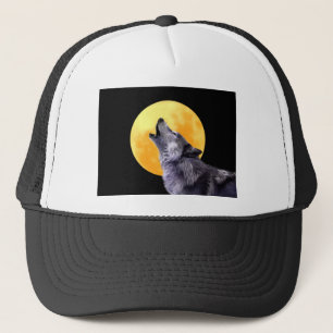 Wolf howls op volle maan trucker pet