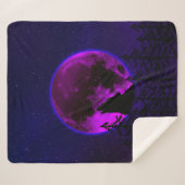 WOLF HUILENDE MAAN MAGENTA   SHERPA DEKEN (Voorkant (horizontaal))