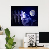 Wolf Huilt naar Maan Poster Print - Wolf Posters (Thuiskantoor)