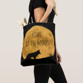 Wolf in silhouet tegen heldere maan tote bag (Dichtbij)