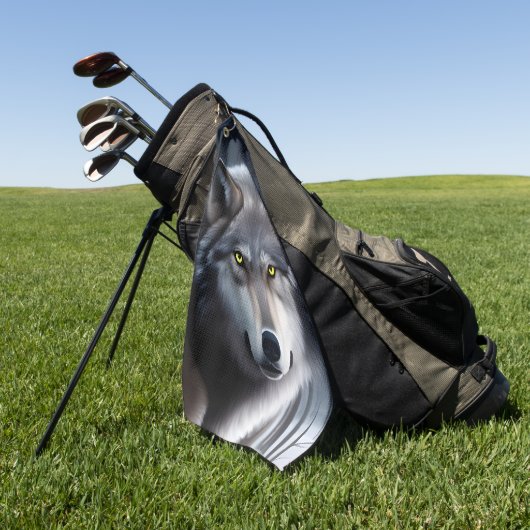 Wolf in Winter Forest Golfhanddoek (Groen)