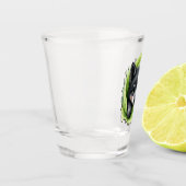 Wolf jong in het groen: shot glas (Links)
