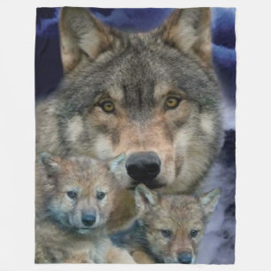 WOLF met 2 CUBS Fleece Deken