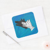 Wolf op blauw vierkante sticker (Envelop)