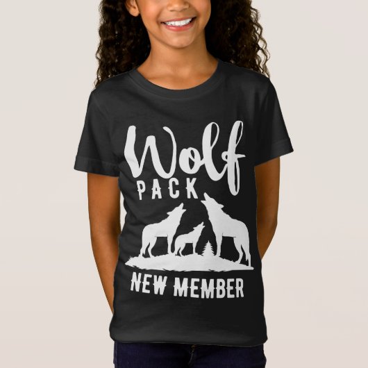 Wolf Pack New Member Wilderness Graphic T-shirt (Voorkant)
