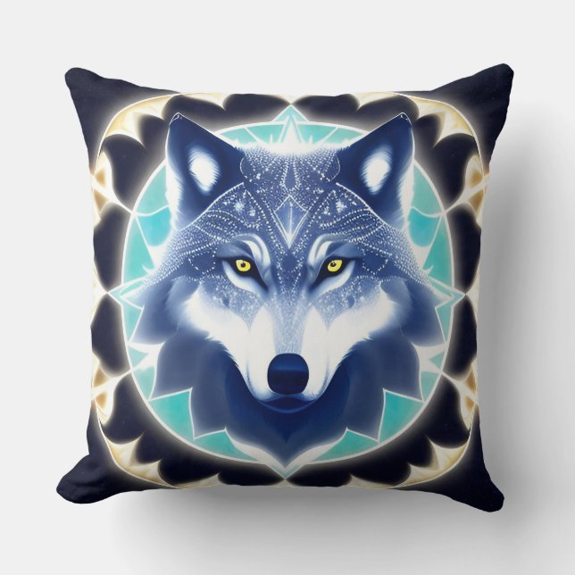 Wolf Portret met Intens Gouden Ogen Kussen (Voorkant)
