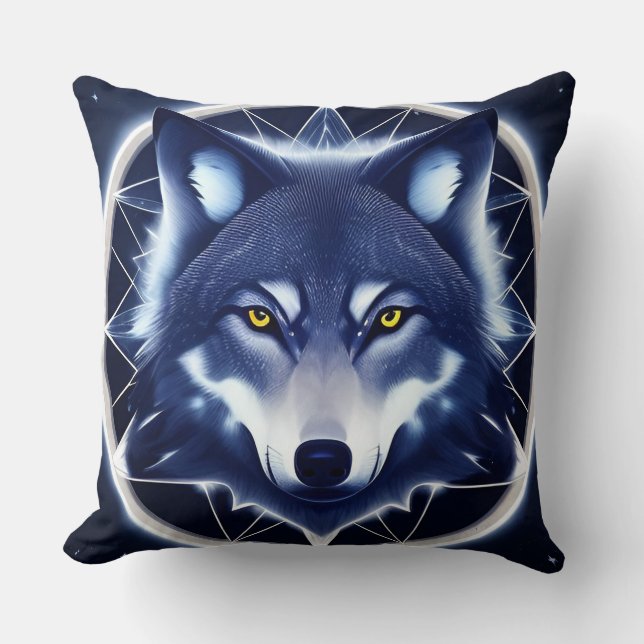 Wolf Portret met Intens Gouden Ogen Kussen (Voorkant)